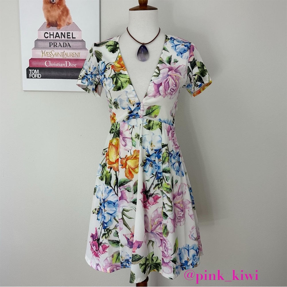 ⬇️REDUCED❗️ NWOT Show Me Your Mumu Ibiza Floral Dress